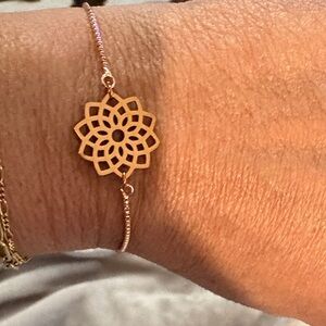 Elegant Rose Gold Flower Bracelet